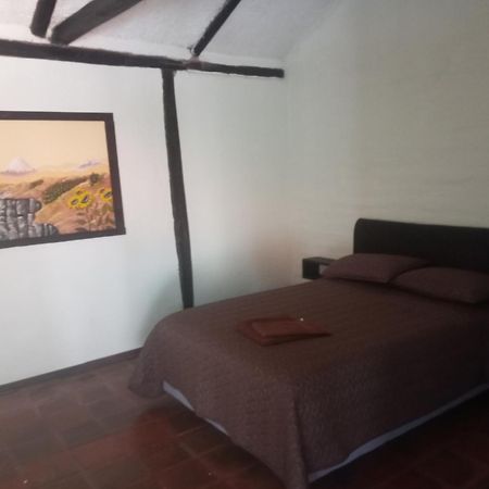 Quinta Los Eucaliptos Hotel Quito Ngoại thất bức ảnh