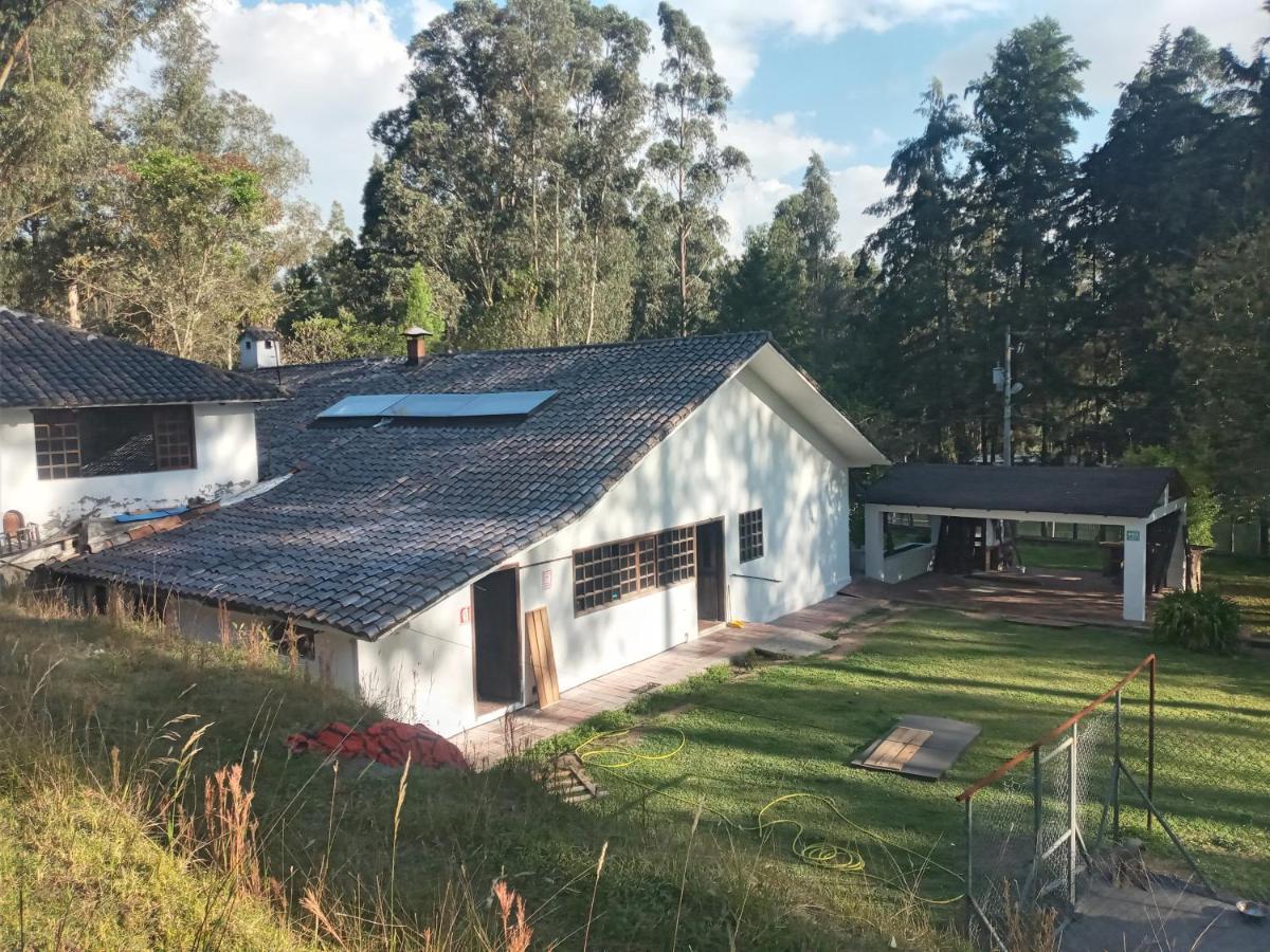 Quinta Los Eucaliptos Hotel Quito Ngoại thất bức ảnh