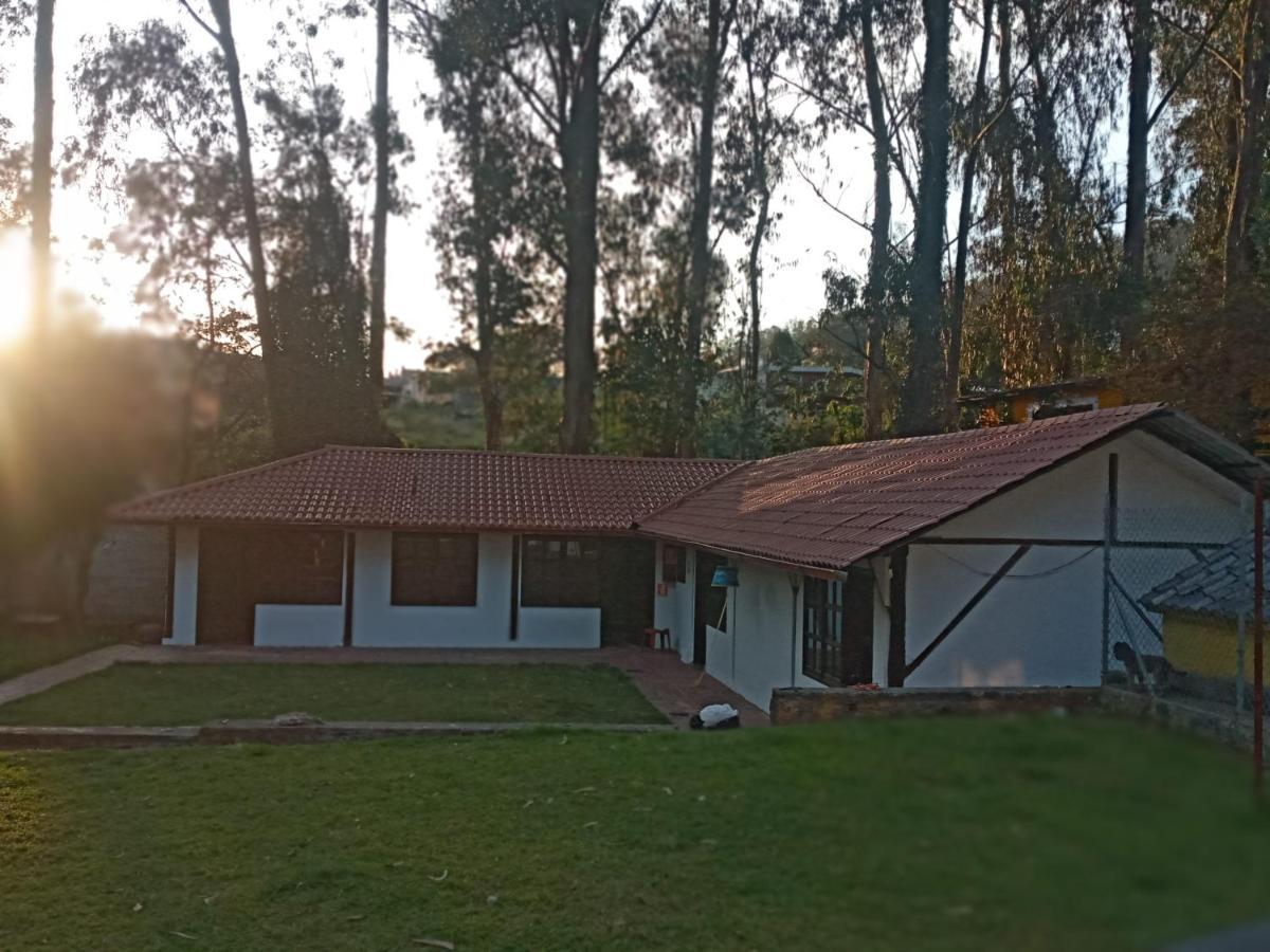 Quinta Los Eucaliptos Hotel Quito Ngoại thất bức ảnh