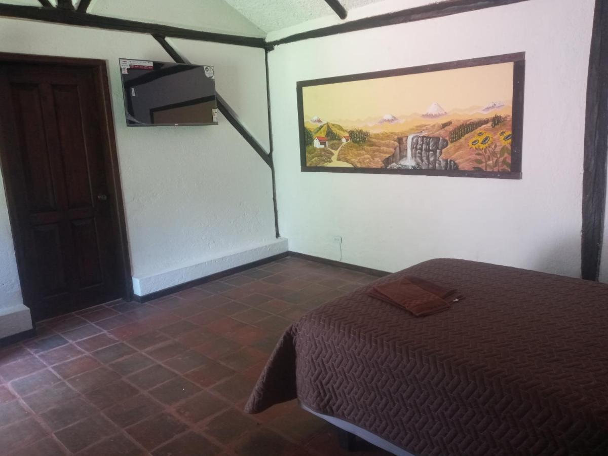 Quinta Los Eucaliptos Hotel Quito Ngoại thất bức ảnh