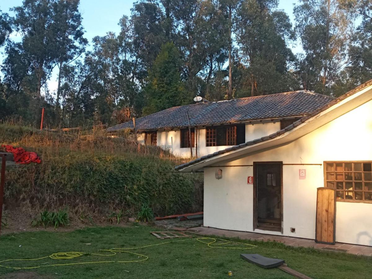 Quinta Los Eucaliptos Hotel Quito Ngoại thất bức ảnh